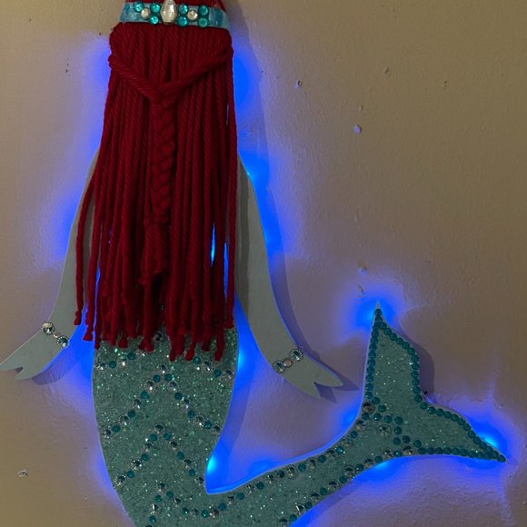 HANDCRAFTED MERMAID WALL ART - Picture 2 of 2